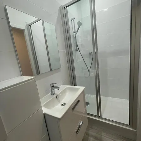 Saint Etienne Studio Lot 6